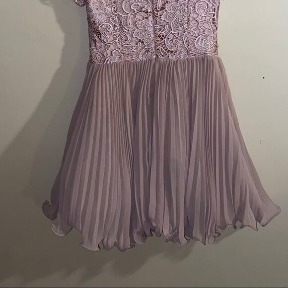 🦬A WEAR gorgeous lace top zip up mini dress 10 - Picture 2 of 7